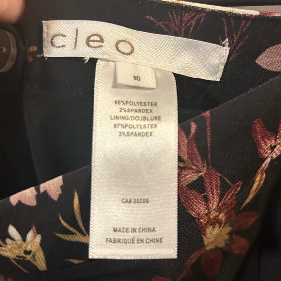 Beautiful knee length CLEO skirt **NWT** - Picture 2 of 3
